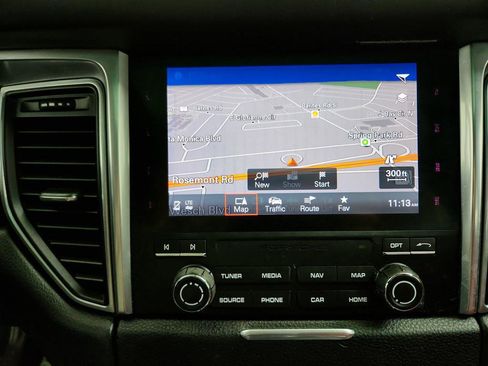 Used 2018 Porsche Macan S image 20