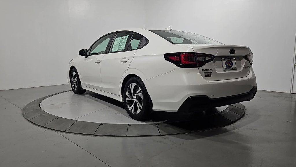 Used 2023 Subaru Legacy Premium AWD/4WD image 3