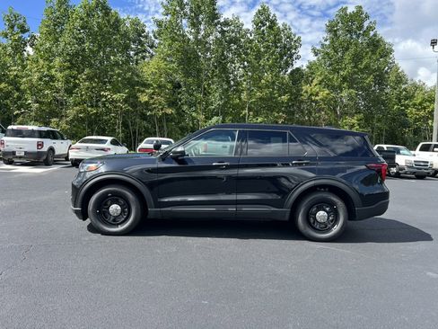 New 2025 Ford Explorer 4WD Police Interceptor image 8