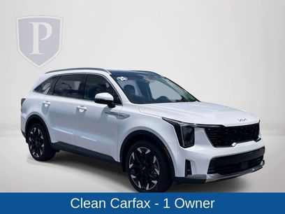 Used 2025 Kia Sorento EX w/ Panoramic Sunroof Package