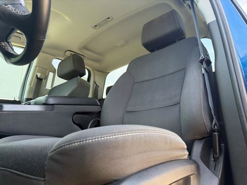Used 2018 Chevrolet Silverado 1500 LT w/ All Star Edition AWD/4WD image 10