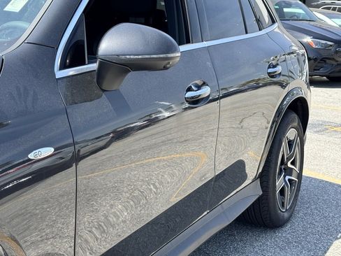 New 2025 Mercedes-Benz GLC 350e 4MATIC image 9