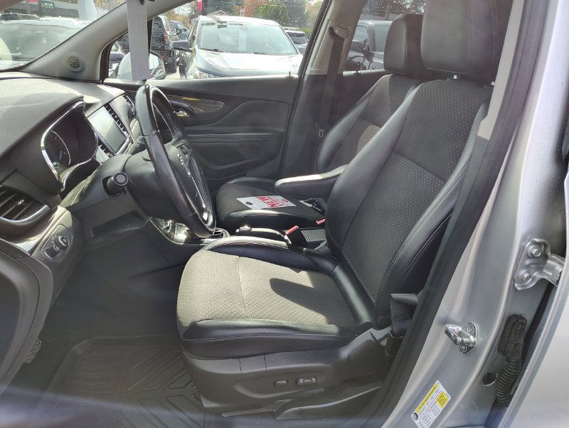 Used 2019 Buick Encore Preferred AWD/4WD image 12