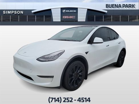 Used 2023 Tesla Model Y Long Range image 4