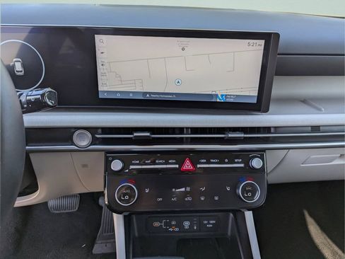 Certified 2025 Hyundai Tucson SEL AWD/4WD image 26