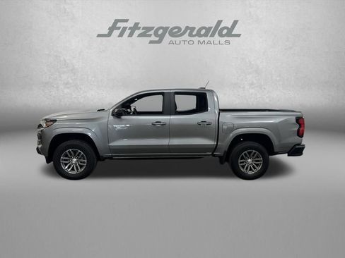 Used 2024 Chevrolet Colorado LT w/ LT Convenience Package II image 2