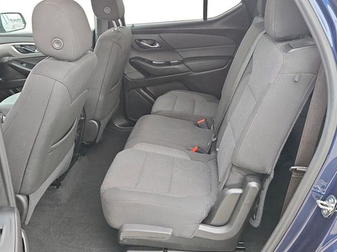 Used 2023 Chevrolet Traverse LT image 30
