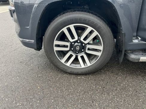 Used 2024 Toyota 4Runner Limited image 23