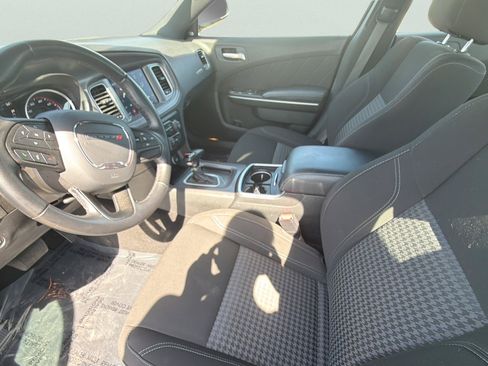 Used 2023 Dodge Charger SXT RWD image 10
