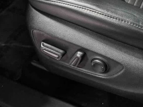 Certified 2022 Toyota Highlander XSE image 24