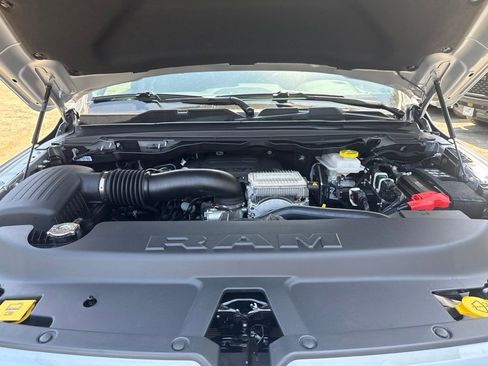 New 2026 RAM 1500 4x4 Crew Cab image 32