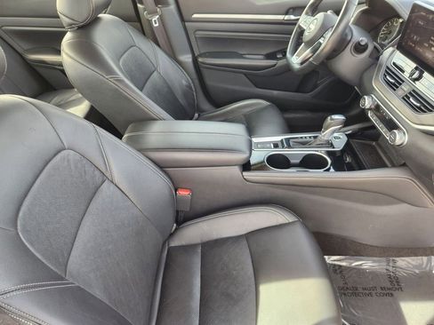 Used 2023 Nissan Altima 2.5 SL FWD image 15