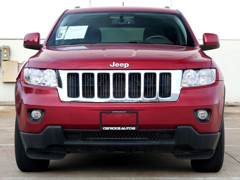 Used 2011 Jeep Grand Cherokee Laredo w/ Security & Convenience Group RWD image 15