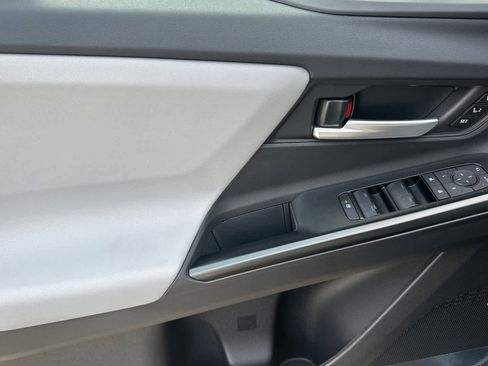 New 2026 Subaru Solterra AWD/4WD image 10