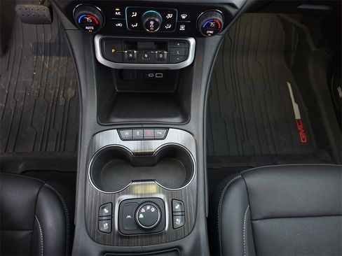 Used 2023 GMC Acadia SLT w/ Preferred Package image 24