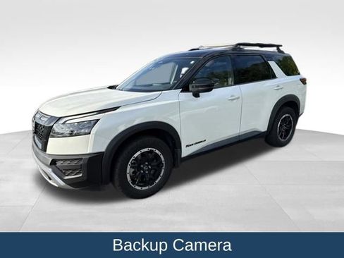 Used 2023 Nissan Pathfinder Rock Creek AWD/4WD image 4