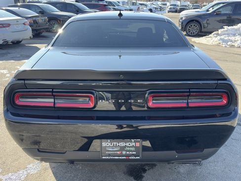 Certified 2022 Dodge Challenger R/T Scat Pack w/ Driver Convenience Group image 6