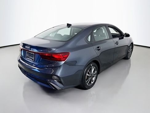 Used 2023 Kia Forte LXS FWD image 7