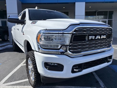 Used 2022 RAM 2500 Limited image 8