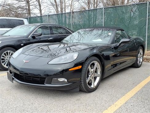 Used 2006 Chevrolet Corvette Convertible w/ Preferred Equipment Group image 1
