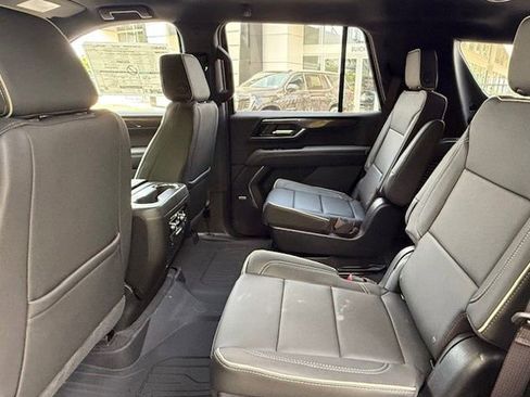 New 2026 GMC Yukon XL Elevation w/ Elevation Premium Package AWD/4WD image 17
