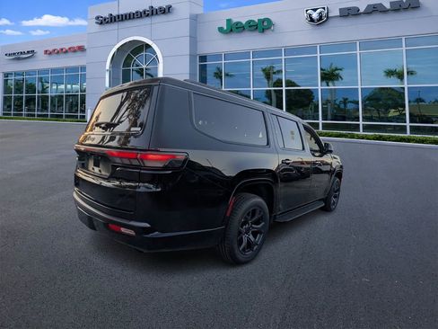 New 2026 Jeep Grand Wagoneer L Limited AWD/4WD image 7