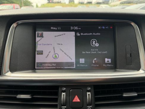 Used 2018 Kia Optima SX w/ Technology Package FWD image 16