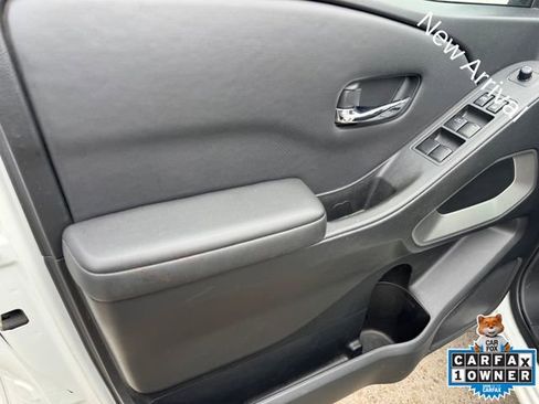 Used 2022 Nissan Frontier SV w/ Technology Package AWD/4WD image 5