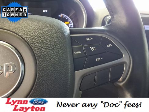 Used 2019 Jeep Grand Cherokee Limited w/ Trailer Tow Group IV image 20