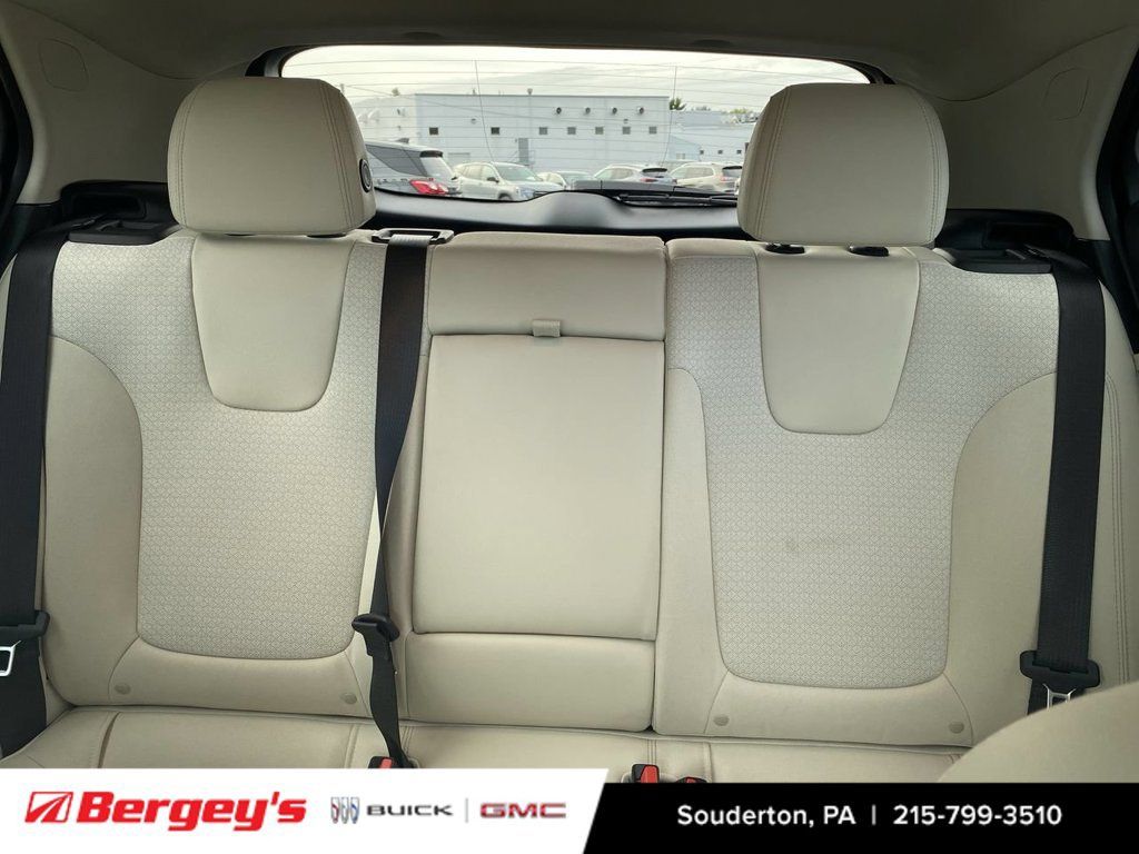 Certified 2026 Buick Encore GX Preferred w/ Comfort Package AWD/4WD image 25
