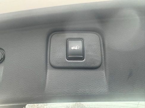 Used 2024 Nissan Murano SL image 28