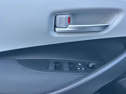 Used 2026 Toyota Corolla SE w/ SE Package image 11