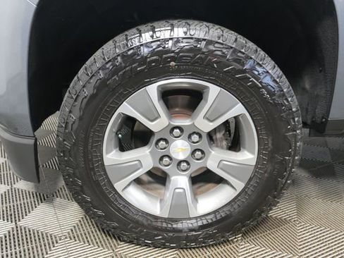 Used 2019 Chevrolet Colorado Z71 RWD image 10
