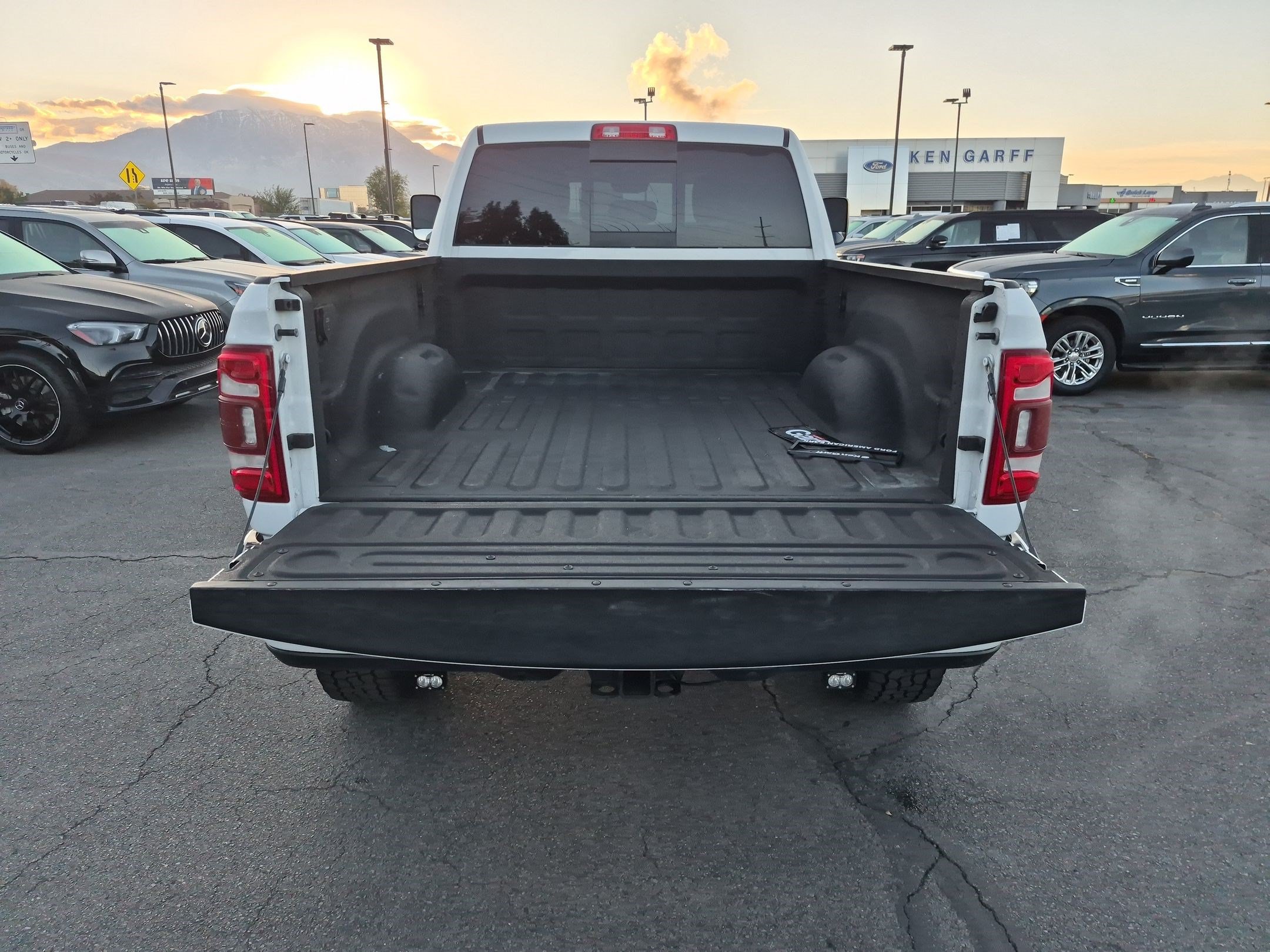Used 2022 RAM 2500 Big Horn w/ Level B Equipment Group AWD/4WD image 33