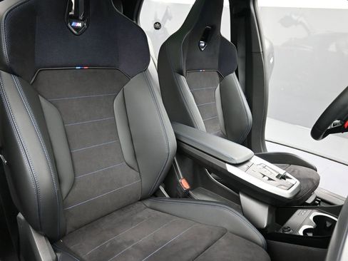 Used 2025 BMW X2 M35i w/ Premium Package image 22