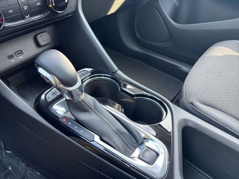 Used 2025 Buick Encore GX Preferred image 42