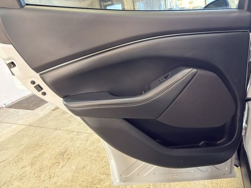 Used 2022 Ford Mustang Mach-E Select image 28