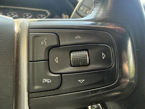 Used 2022 GMC Sierra 2500 SLE w/ SLE Value Package; AWD/4WD image 10