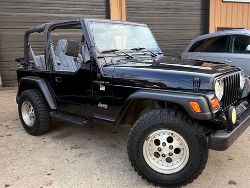 Used 1997 Jeep Wrangler Sport image 3