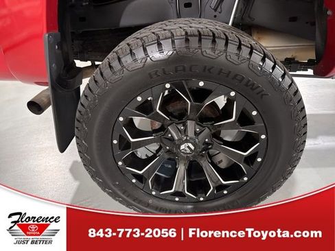 Used 2015 Toyota Tacoma PreRunner w/ SR5 Package RWD image 12