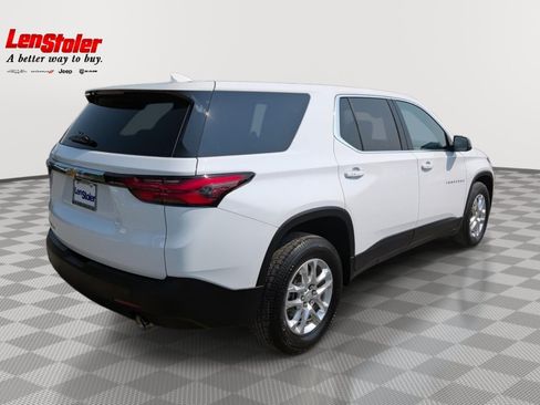 Used 2023 Chevrolet Traverse LS AWD/4WD image 5