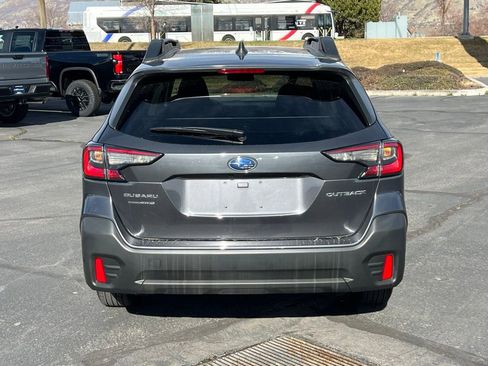 Used 2022 Subaru Outback Premium AWD/4WD image 7