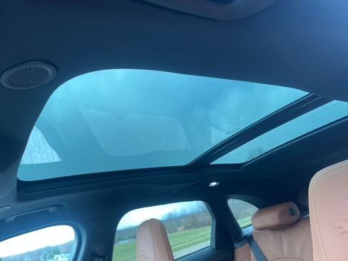 New 2026 Jaguar F-PACE R-Dynamic S image 18