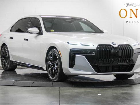 Certified 2023 BMW 740i w/ Parking Assistance Package image 1