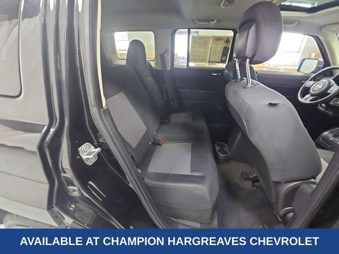 Used 2014 Jeep Patriot Latitude w/ Sun/Sound Group AWD/4WD image 35