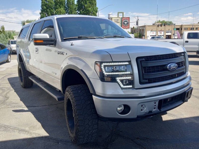 Used 2014 Ford F150 FX4 w/ Equipment Group 402A Luxury AWD/4WD image 8