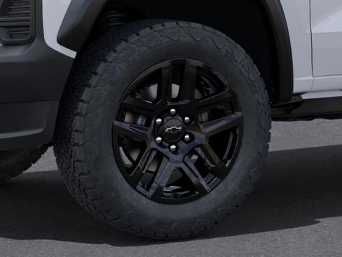 New 2025 Chevrolet Colorado Trail Boss w/ Midnight Edition image 9