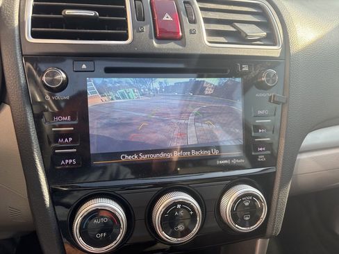 Used 2016 Subaru Forester 2.5i Limited image 17