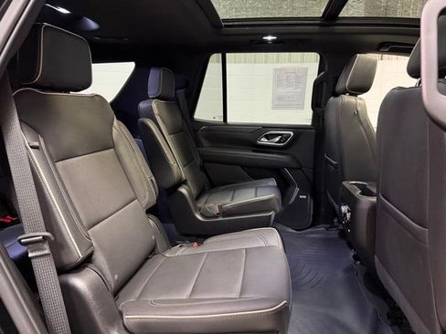 Used 2023 GMC Yukon SLT w/ SLT Premium Package AWD/4WD image 20