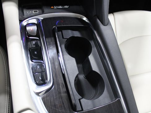 Used 2023 Buick Enclave Premium AWD/4WD image 36